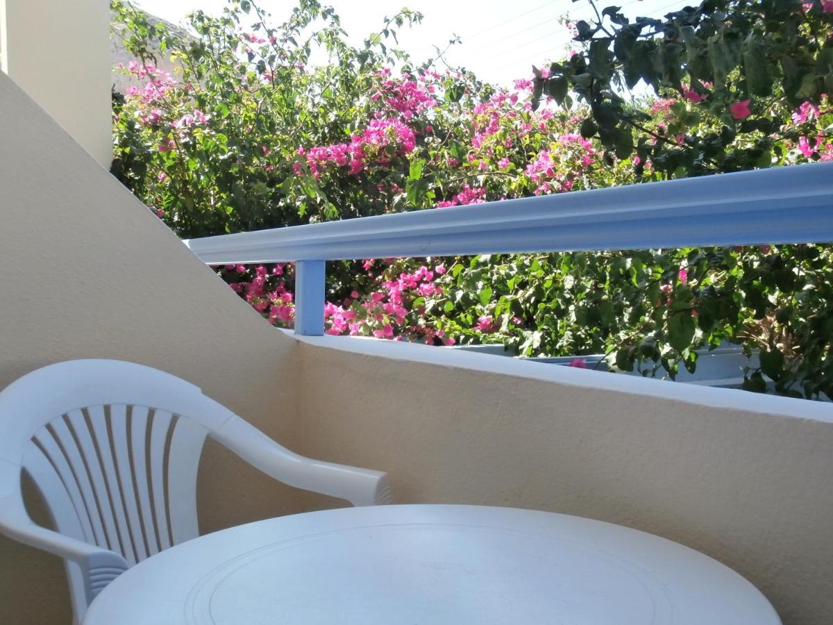 Narkissos Hotel Kamari  Bagian luar foto
