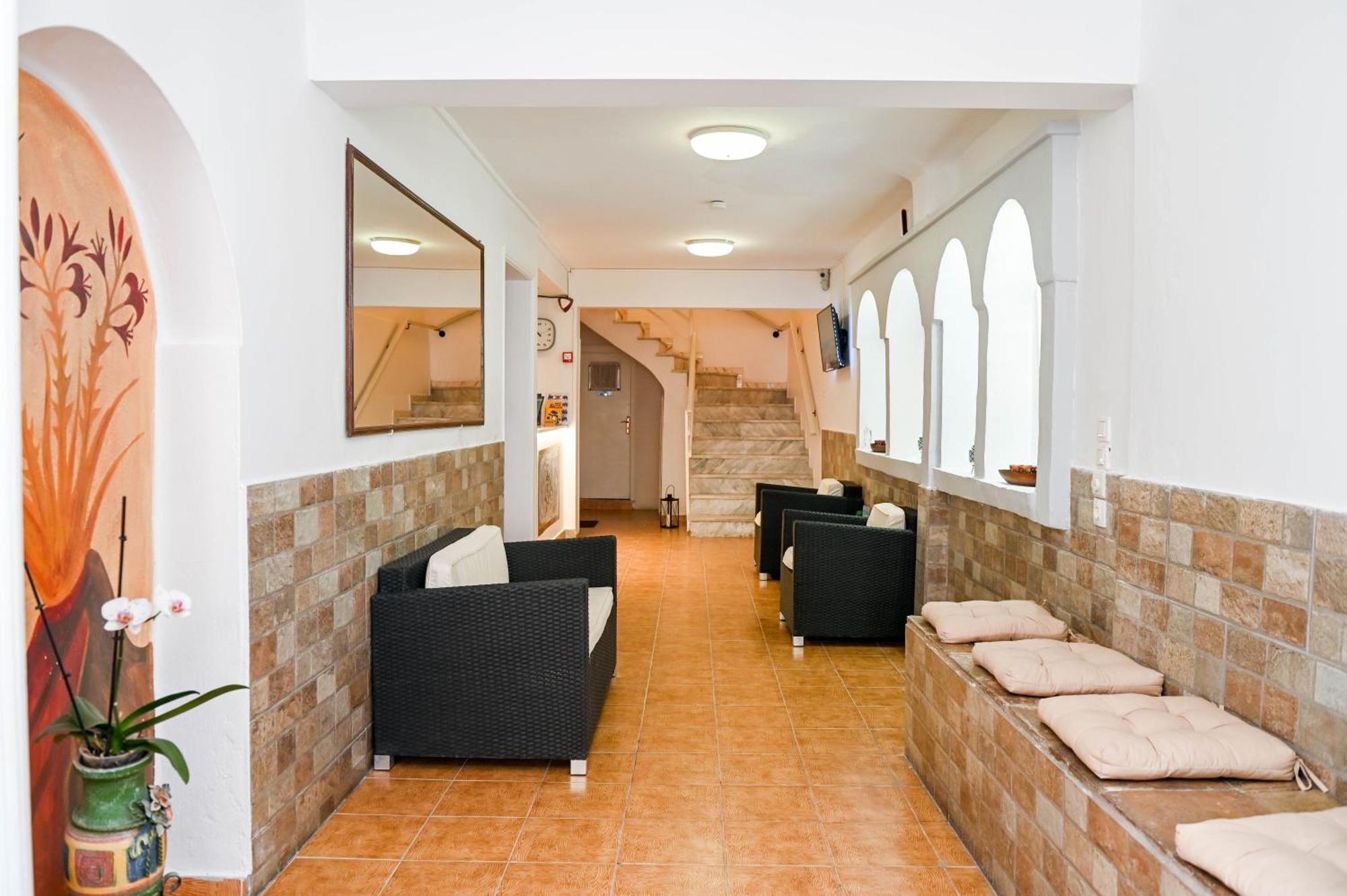 Narkissos Hotel Kamari  Bagian luar foto