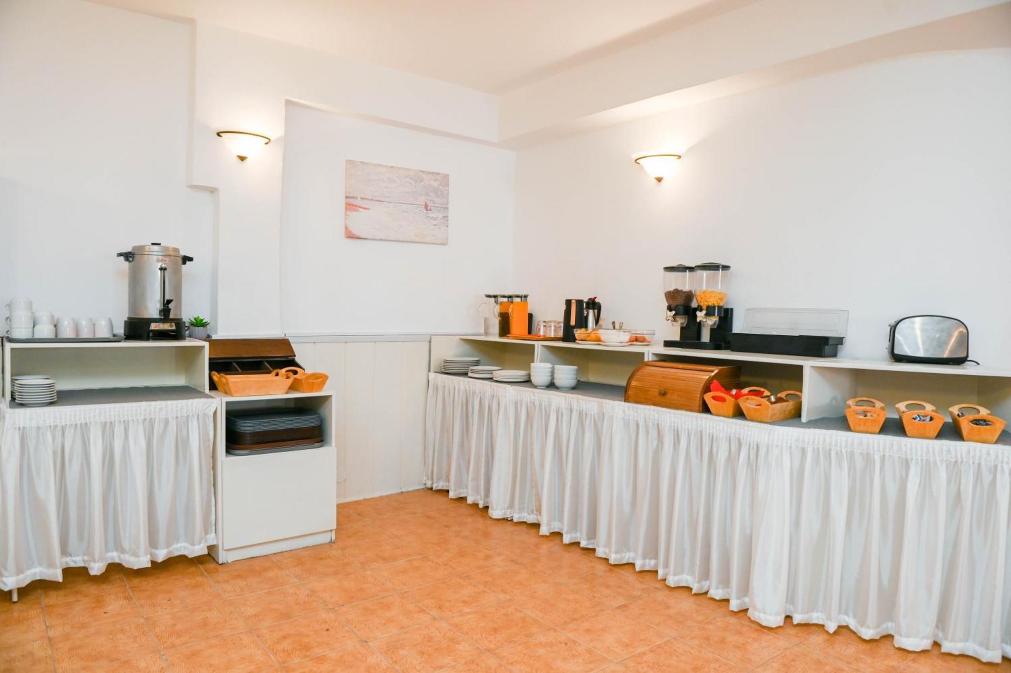 Narkissos Hotel Kamari  Bagian luar foto