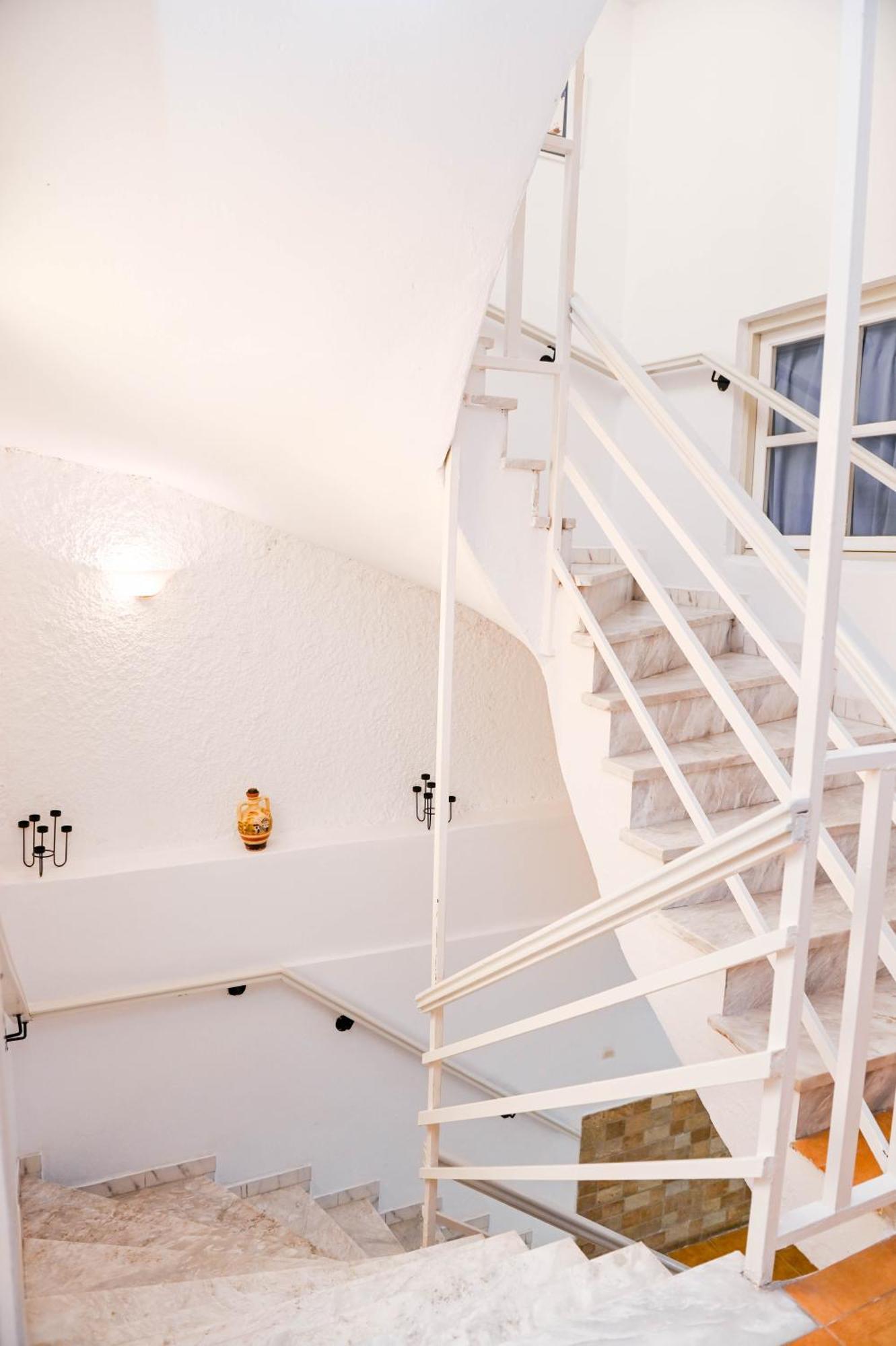 Narkissos Hotel Kamari  Bagian luar foto