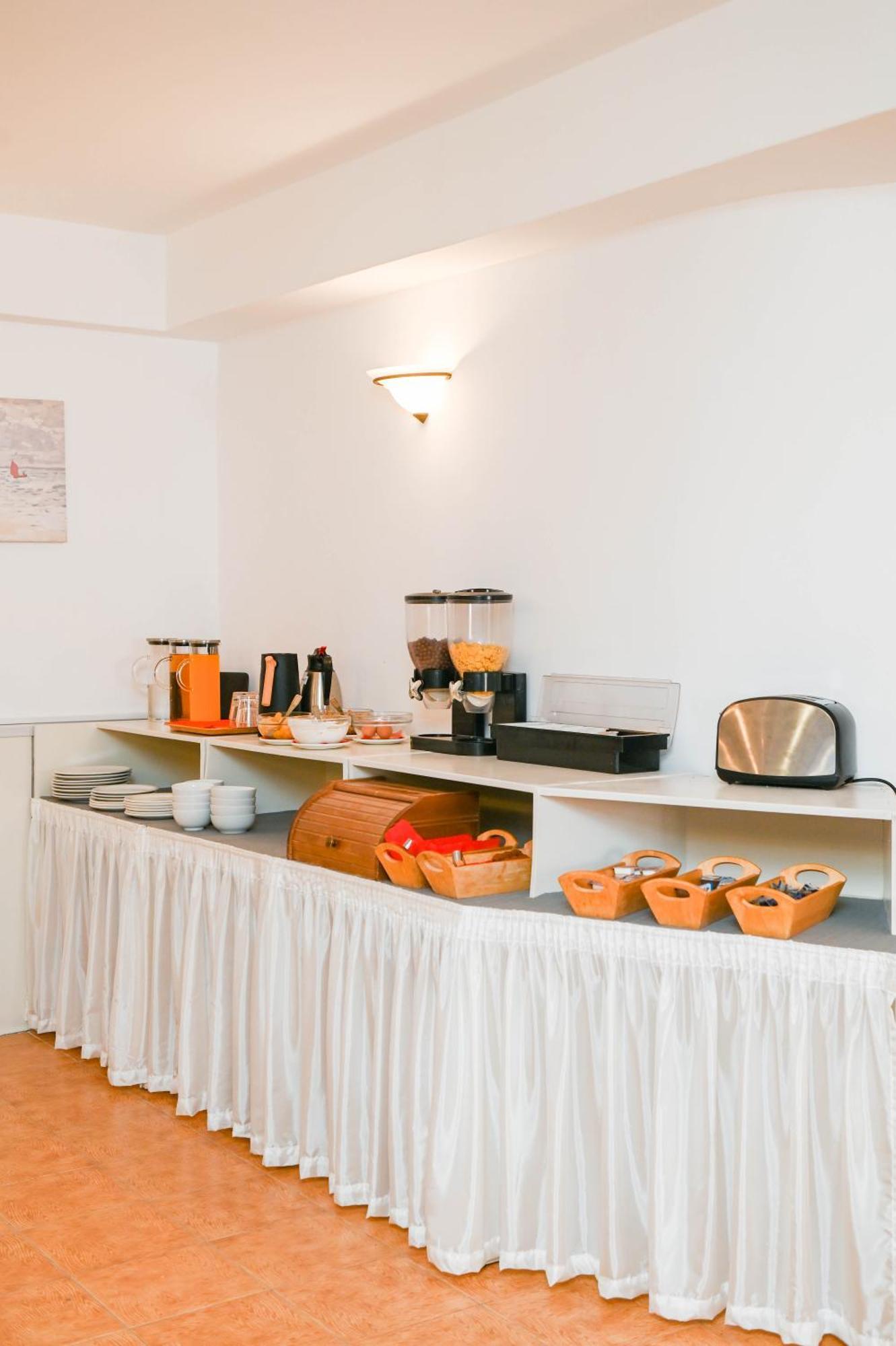 Narkissos Hotel Kamari  Bagian luar foto