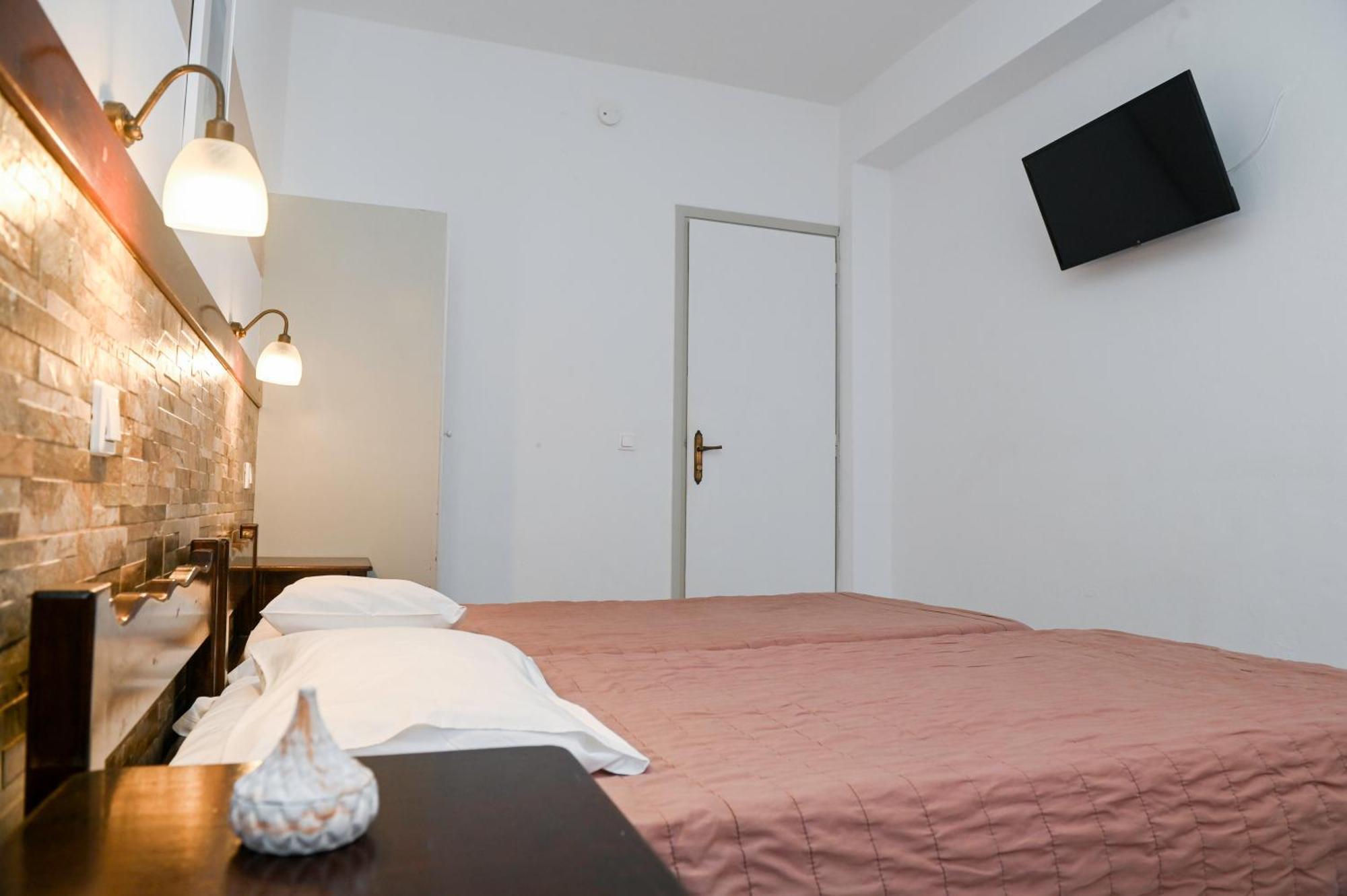Narkissos Hotel Kamari  Bagian luar foto