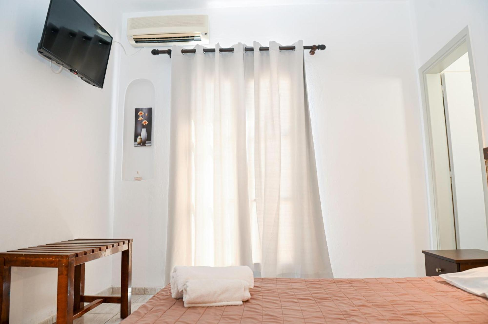 Narkissos Hotel Kamari  Bagian luar foto